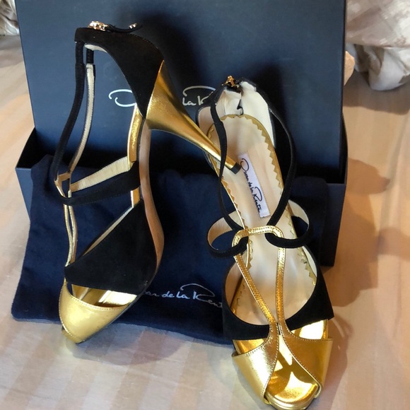 Gorgeous Oscar de la rente heels. - Picture 2 of 5